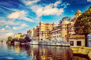 Full-Day Udaipur City Private Tour with Transport & Guide