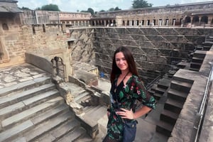 Jaipur: Abhaneri Stepwell & Village Life Experience