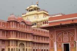 Jaipur: Amber Fort, Stadspalatset och Jantar Mantar Tour