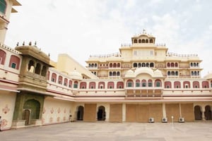 Jaipur: Geführte Tour zum Stadtpalast, Hawa Mahal & Jantar Mantar
