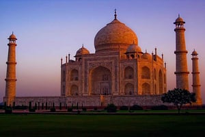 Jaipur: Tajmahal Zonsopgang Tour met Fatehpur Sikri & Abhaneri