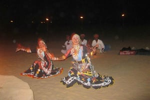Jodhpur: safari in jeep, giro in cammello, cena a buffet e danza popolare