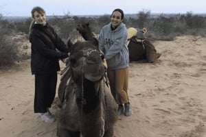 Pernottamento a Jodhpur in un villaggio rurale nel deserto con giro in cammello
