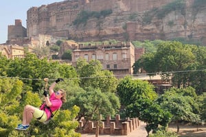 Jodhpur: Vieraile Mehrangarhin linnoituksessa ja nauti Zipline-seikkailusta