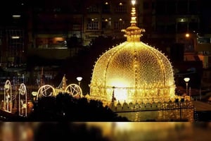 VIAGGIO NOTTURNO A PUSHKAR E AJMER DA JAIPUR