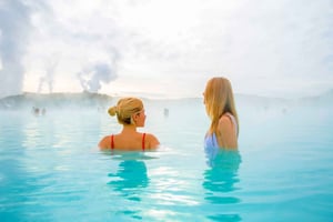 Reykjavík: Laguunin kiertoajelu kuljetuksineen: Golden Circle ja Blue Lagoon Tour with Transfers