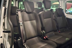 Reykjavik: Yksityinen kuljetus Keflavikin lentokentältä/lentokentälle