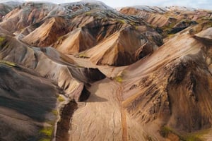 Landmannalaugar e Hekla: cores, crateras e fontes termais