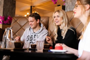 Reykjavik: Maistiaiset: Opastettu Foodie-kävelykierros, jossa 6 maistiaista