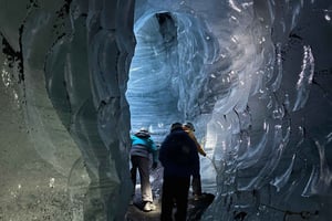 Reykjavik: Private South Coast and Katla Ice Cave Tour