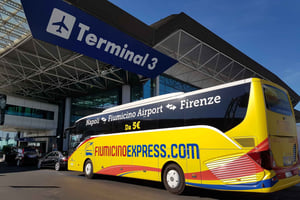 Fiumicino lufthavn: Skyttelbuss til/fra Napoli sentrum
