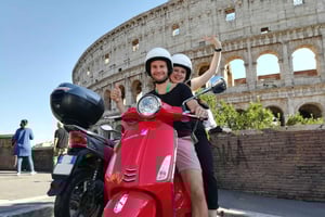 Rom: 125cc Vespa Primavera 24-timmars, 48- eller 72-timmars hyra