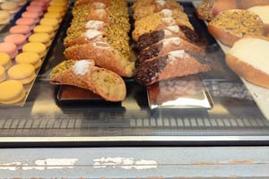 ローマのモンティ地区でグルメツアー（市場見学付き）