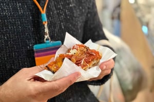 Rom: Trastevere Trastevere & Tiber Island Street matupplevelse vid solnedgången