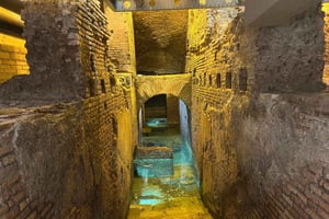 Rom: Führung durch den Untergrund des Trevi-Brunnens