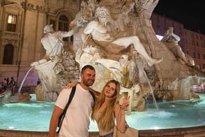 Rome: Small-Group Guided Day or Night Walking Tour