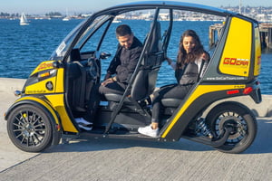 San Diego: Downtown Electric GoCar Rental