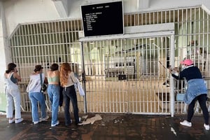 San Francisco: Alcatraz, lautta ja äänikierros yöoptiolla