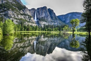 Parque Nacional de Yosemite: Excursión semi-guiada de 2 días a Valley Lodge