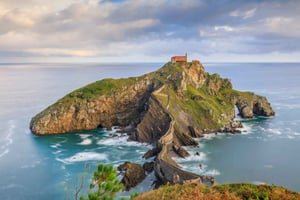 Gaztelugatxe og Gernika-tur fra San Sebastian