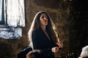 Porto: Fonseca Cellar Tour & Fado Show mit optionalem Abendessen