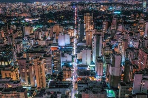 São Paulo: Passeio noturno extravagante com bares na cobertura