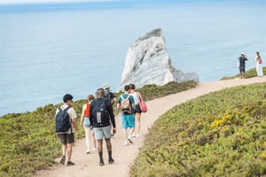 Sintra: Vandring i solnedgangen, tapas og vin på Secret Beach
