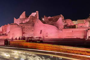 ディルイーヤ旧市街：ディナー付き歴史的ユネスコ世界遺産ツアー