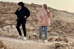 Maailman reunalla (auringonlasku) Kashtan kanssa Manjour-reitin kautta