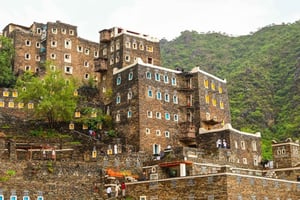 Abha byrundvisning og Rijal Almaa