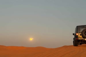 Riyadh Red Sands Tour: dune bashing och kamelridning.