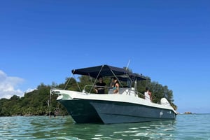 Ilha Eden: aluguel de barco particular nas Ilhas Seychelles