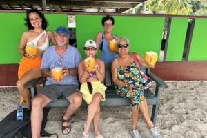 Praslin: aventura en barco por la isla Curieuse y Vallée de Mai