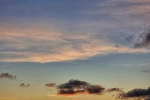 セーシェルヨットチャーター：ターコイズの海を航海する