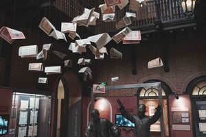 Shanghai: Financial Anthropology Tour with Ferry Ride