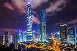 Torre di Shanghai: Biglietto di ingresso prioritario e pasto per il ponte di osservazione