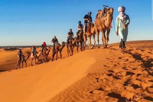 3 dias no deserto de Merzouga: passeio de camelo e acampamento privado