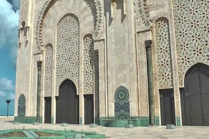 Casablanca: Hassan II Mosque Guided Tour with Entry Ticket