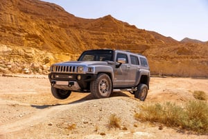 Kør en firehjulstrækker i ørkenen og off-road: Sharjah