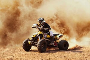 Depuis Marrakech : chameau, quad et déjeuner dans le désert d'Agafay