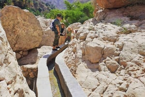 De Mascate: Expedição Wadi Shab