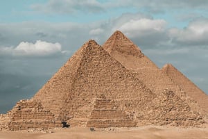 Giza: Pyramid, Memphis, Sakkara W/Opt Dahshur & Felucca Tour