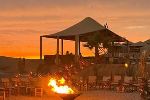 Marrakech: Agafayn aavikkoretriitti, teltta, illallinen, esitys ja uima-allas