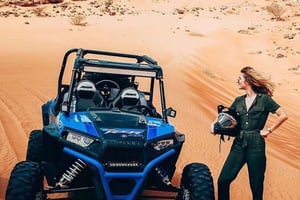 Катар: тур по пустыне на квадроцикле с остановкой для купания