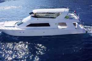 Sharm: Luxe privéjacht met optionele lunch en drankjes