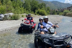 2.30 timers guidet quadbike-tur i Gole dell'Alcantara