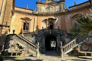 Bagheria: Villa Palagonia Guided Tour