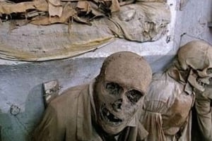 Tour privato delle Catacombe dei Cappuccini e del Duomo di Monreale