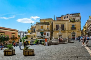Catania: gita di un giorno a Giardini, Taormina e Castelmola
