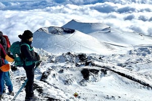 Monte Etna: tour por el cráter hasta el acceso sur más alto